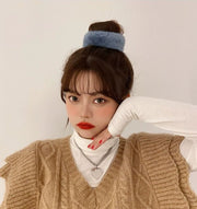 ヘアアクセサリー シュシュ風 パッチンブレス ブレスレット レディース 女性 婦人用 フェイクファー ふわふわ もこもこ ヘアアレンジ ワンタッチ キュート かわいい アクセント くすみカラー 贈り物 プレゼント