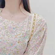 ネックレス アクセサリー 首飾り ペンダント リボンモチーフ レディース 女性 シンプル フェミニン ゴールドカラー シルバーカラー デイリー カジュアル おしゃれ キュート 贈り物 プレゼント 婦人用