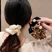 シュシュ ヘアゴム 髪留め フェイクパール レディース 女性用 ヘアアクセサリー 光沢感 おしゃれ エレガント 上品 かわいい 髪ゴム まとめ髪 髪飾り ヘアアレンジ