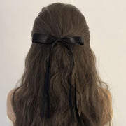 ヘアクリップ くちばしクリップ 単品 1個 レディース 女性 女子 女の子 ヘアアクセサリー 髪飾り 髪留め リボン ヘアアレンジ 三つ編み キュート フェミニン かわいい お洒落 シンプル フォーマル お呼ばれ 上品 無地 単色