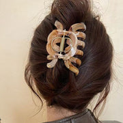 バンスクリップ ヘアクリップ 髪留め レディース 女性 ヘアアクセサリー ファッション雑貨 大型 大きめ 幅広 パンプキン型 ばね式 カジュアル ポップ ガーリー フェミニン 可愛い キュート まとめ髪 アップヘア お出かけ 洗顔 家事 普段使い 通勤 通学