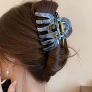 バンスクリップ ヘアクリップ 髪留め レディース 女性 ヘアアクセサリー ファッション雑貨 大型 大きめ 幅広 パンプキン型 ばね式 カジュアル ポップ ガーリー フェミニン 可愛い キュート まとめ髪 アップヘア お出かけ 洗顔 家事 普段使い 通勤 通学