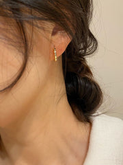 ピアス フープピアス 両耳用 レディース 女性 アクセサリー ラインストーン 高級感 上品 おしゃれ かわいい 輪っか リング シンプル プレゼント ギフト ゴールドカラー シルバカラー