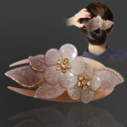 ヘアクリップ サイドバンスクリップ ヘアアクセサリー レディース フラワーモチーフ 花 キラキラ ラインストーン 上品 大ぶり 髪留め 透け感 ヘアアレンジ 髪飾り きれい かわいい オフィス パーティー 華やか ゴージャス 大人 お出かけ おしゃれ 女性