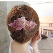 ヘアクリップ サイドバンスクリップ ヘアアクセサリー レディース フラワーモチーフ 花 キラキラ ラインストーン 上品 大ぶり 髪留め 透け感 ヘアアレンジ 髪飾り きれい かわいい オフィス パーティー 華やか ゴージャス 大人 お出かけ おしゃれ 女性