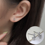 ピアス スタッドピアス レディース 女性 アクセサリー ネコ 猫 ラインストーン シンプル 上品 おしゃれ かわいい 普段使い お出かけ ギフト プレゼント 婦人用