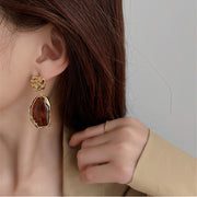 ピアス レディース アクセサリー レトロ おしゃれ きれいめ 上品 かわいい 大きめ 存在感 大きい 大ぶり 可愛い パーティー お出かけ 黄 グレー ギフト 贈り物