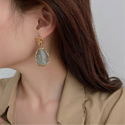 ピアス レディース アクセサリー レトロ おしゃれ きれいめ 上品 かわいい 大きめ 存在感 大きい 大ぶり 可愛い パーティー お出かけ 黄 グレー ギフト 贈り物