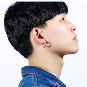 フープピアス メンズ レディース サークル リングタイプ 男性用 女性用 アクセサリー シルバーカラー ブラック 黒 シンプル ジャラジャラ かっこいい 高見え 高級感 耳飾り キャッチ不要 おしゃれ シンプル プレゼント カジュアル 普段使い 誕生日 プレゼント ギフト 贈り物 記念日 お出かけ ファッション小物
