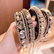 ヘアクリップ ヘアリング レディース 女性 ヘアアクセサリー ファッション雑貨 雫型 ドロップ型 コーム タッセル ラインストーン キラキラ ブラック かわいい キュート ガーリー 華やか おしゃれ