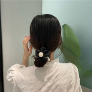 ヘアゴム スプリングゴム 髪ゴム レディース 女性 お花 フラワー フェイクパール ラメ チュール 上品 ヘアアクセサリー ファッション雑貨 髪留め ヘアアレンジ まとめ髪 かわいい 華やか 髪飾り 跡が付きにくい ピンク ブラック 黒 ベージュ キッズ 女の子 大人可愛い エレガント 存在感