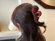 ヘアクリップ バンスクリップ レディース 女性 婦人 大人 髪留め 髪飾り ヘアアクセサリー ウェーブ型 黒 赤 琥珀色 ヒョウ柄 おしゃれ カジュアル シンプル お出かけシーン