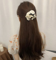 シュシュ 単品 ヘアゴム 髪ゴム レディース 髪留め 髪飾り まとめ髪 ヘアアクセサリー ヘアアレンジ 婦人用 女性用 バラ フラワー フェイクパール 揺れる リボン 可愛い おしゃれ ポニーテール ロングヘア セミロング 普段使い デイリー 外出 お出掛け