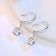 ピアス フックピアス レディース アクセサリー プレゼント シンプル 上品 揺れる ぶら下がり チャーム ラインストーン 星 スター クリスタル ビジュー 宝石風 天然石風 スイング シルバーカラー おしゃれ きれいめ 普段使い お出かけ お呼ばれ 女性 彼女 妻 嫁 大人女子 婦人 ガールズ ギフト 贈り物 誕生日 記念日 母の日