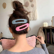 ヘアクリップ レディース 女性 ヘアアクセサリー ヘアアレンジ まとめ髪 髪留め 髪飾り 楕円形 艶消し つや消し ソリッドカラー 単色 大きめ カジュアル お出かけ 普段使い かわいい おしゃれ
