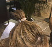 ヘアゴム 髪ゴム レディース 女性 婦人 ヘアアクセサリー 髪留め 髪飾り まとめ髪 ヘアアレンジ フェイクパール ブラック 黒 ピンク ゴールド かわいい おしゃれ きれいめ 普段使い