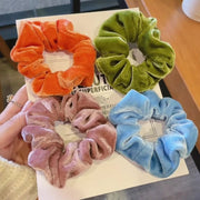 シュシュ ヘアゴム レディース ヘアアクセサリー ベルベット調 髪飾り 大人可愛い まとめ髪 ヘアアレンジ おしゃれ かわいい カジュアル 婦人 女性 普段使い ブラック 黒 オレンジ グリーン 緑 グレー ブルー イエロー ブラウン パープル ガールズ 女の子