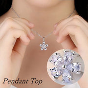 ペンダントトップ ペンダントヘッド レディース アクセサリー プレゼント 誕生日 小さめ 花 フラワー ラインストーン ビーズ ビジュー 小ぶり 華奢 天然石風 宝石風 シルバーカラー 普段使い お呼ばれ お出かけ 上品 かわいい 可愛い おしゃれ きれいめ 女性 彼女 妻 嫁 大人女子 婦人 ガールズ ギフト 贈り物 記念日 母の日