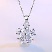 ペンダントトップ ペンダントヘッド レディース アクセサリー プレゼント 誕生日 小さめ 花 フラワー ラインストーン ビーズ ビジュー 小ぶり 華奢 天然石風 宝石風 シルバーカラー 普段使い お呼ばれ お出かけ 上品 かわいい 可愛い おしゃれ きれいめ 女性 彼女 妻 嫁 大人女子 婦人 ガールズ ギフト 贈り物 記念日 母の日