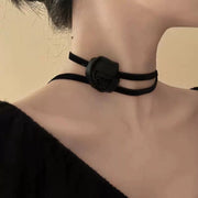 チョーカー レディース アクセサリー 薔薇 バラ ゴシック 高級感 黒 ブラック ガーリー おしゃれ 定番 かわいい ゴスロリ 高級感 ヘビロテ プレゼント