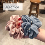 シュシュ ヘアアクセサリー 髪飾り レディース 女性 アクセサリー ファッション小物 フェイクパール まとめ髪 髪留め ヘアアレンジ ヘアゴム 上品 かわいい おしゃれ シンプル お出かけ オフィス パーティ ギフト プレゼント カラバリ豊富 黒 ネイビー ベージュ ピンク 茶 青 ワイン 紫
