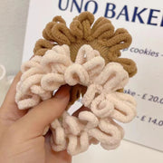 ヘアゴム 髪ゴム レディース 女性 女の子 ヘアアクセサリー 髪飾り もこもこ ふわふわ 花 まとめ髪 ヘアアレンジ かわいい おしゃれ フェミニン ガーリー 普段使い お呼ばれ お出かけ