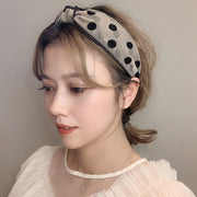 カチューシャ レディース 女性 ヘアアクセサリー ファッション雑貨 ヘアバンド風 リボン シフォン生地 総柄 ドット 水玉 ブラック オフホワイト シンプル カジュアル かわいい キュート ガーリー フェミニン