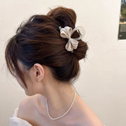 ヘアクリップ バンスクリップ レディース ヘアアクセサリー リボン 髪留め まとめ髪 ヘアアレンジ おしゃれ フェミニン 大人かわいい