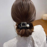 シュシュ ヘアゴム 髪ゴム レディース ヘアアクセサリー 髪留め 髪飾り まとめ髪 ヘアアレンジ フェイクパール ビジュー 可愛い 上品 おしゃれ お出掛け 女性