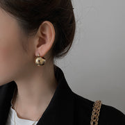 ピアス 両耳用 フープピアス アクセサリー レディース 女性 婦人 ボール 大きめ おしゃれ かわいい ギフト プレゼント 贈り物 ファッション雑貨