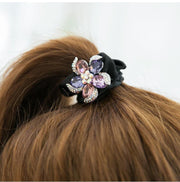 シュシュ ヘアゴム ヘアアクセサリー 髪飾り レディース 女性 アクセサリー ファッション小物 ラインストーン ビジュー フラワー 花 まとめ髪 髪留め ヘアアレンジ きらきら 上品 かわいい おしゃれ シンプル 華やか お出かけ オフィス パーティ ギフト プレゼント シャンパン ローズ 紫 カラフル