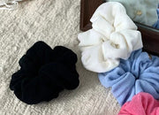 シュシュ ヘアゴム ヘアアクセサリー レディース 女性用 もこもこ ふわふわ 髪留め 髪飾り まとめ髪 カラバリ豊富 デイリー 可愛い おしゃれ カジュアル 婦人用 ヘアアレンジ ファッション小物