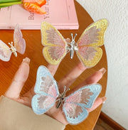 ヘアクリップ 子供用 キッズ 女の子 ヘアアクセサリー チョウ ちょうちょ 蝶 バタフライ ひらひら ワニクリップ くちばしクリップ おしゃれ かわいい イベント パーティー 誕生日 お祝い お出かけ 女性 女子 レディース