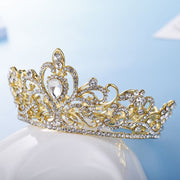 ティアラ 花嫁 ウエディング 結婚式 ブライダル 披露宴 パーティー 二次会 髪飾り ヘアアクセサリー ヘッドドレス クラウンティアラ 王冠 かんむり ファッション小物 ラインストーン ビジュー キラキラ 発表会 演奏会 挙式 舞台 撮影 イベント 前撮り 衣装 演出 コスプレ 上品 おしゃれ ゴージャス 華やか 豪華 大人 子供 子ども こども レディース 女性 女の子