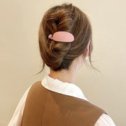ヘアクリップ バナナクリップ レディース 女性 ヘアアクセサリー 単色 幅広 髪留め 髪飾り まとめ髪 ヘアアレンジ 簡単 かわいい シンプル キュート 上品 きれいめ お出かけ 通勤 オフィス ワイン 青 ピンク ネイビー 茶