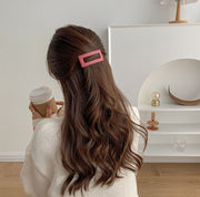 バレッタ レディース ヘアアクセサリー ヘアクリップ 髪飾り 髪留め スクエア フレーム カーブ ヘアアレンジ まとめ髪 マット