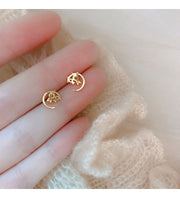 スタッドピアス アクセサリー レディース キャッチピアス ラインストーン 猫 ネコ 月 かわいい おしゃれ プレゼント ギフト 贈り物 女性用 婦人用 ねこ ムーン ファッション小物