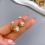 スタッドピアス バックキャッチ レディース アクセサリー ラインストーン フェイクパール フラワー 花 2way エレガント カジュアル フォーマル プレゼント ギフト 贈り物 お祝い 記念日 誕生日 デート 女子会 パーティー 入学 卒業 お呼ばれ お出かけ デイリー 普段使い かわいい おしゃれ 上品 フェミニン 大人女子 小物 雑貨 女性 婦人 ゴールドカラー
