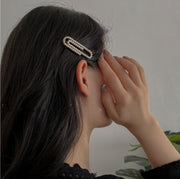 ヘアピン ワイヤーピン 単品 レディース フェイクパール 髪飾り 髪留め パッチンタイプ ヘアクリップ おしゃれ かわいい 上品 大人女子 フェミニン ゼムピン風 ユニーク オフィス お出かけ デート カジュアル デイリー 女性用 婦人用 ファッション小物