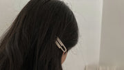 ヘアピン ワイヤーピン 単品 レディース フェイクパール 髪飾り 髪留め パッチンタイプ ヘアクリップ おしゃれ かわいい 上品 大人女子 フェミニン ゼムピン風 ユニーク オフィス お出かけ デート カジュアル デイリー 女性用 婦人用 ファッション小物