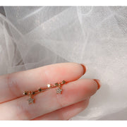 スタッドピアス アクセサリー レディース 女性用 ファッション小物 星 スター ラインストーン おしゃれ かわいい 揺れる ゆらゆら プレゼント ギフト 誕生日 記念日