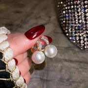 ピアス フープピアス リングピアス レディース 女性 アクセサリー 小ぶり フェイクパール パール調 ラインストーン お洒落 大人可愛い 上品 きれいめ 耳飾り ファッション小物 プレゼント ギフト