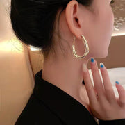 ピアス フープピアス リング レディース 女性 アクセサリー 存在感 大きめ ゴールドカラー シルバーカラー シンプル お洒落 可愛い ファッション小物 ギフト プレゼント