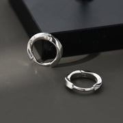 フープピアス メンズ レディース サークル リングタイプ 男性用 女性用 アクセサリー シルバーカラー ブラック 黒 シンプル かっこいい 高見え 高級感 耳飾り キャッチ不要 おしゃれ シンプル プレゼント カジュアル 普段使い 誕生日 プレゼント ギフト 贈り物 記念日 お出かけ ファッション小物 ねじり ツイスト
