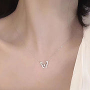 ネックレス ペンダント レディース アクセサリー 揺れる 華奢 チョウ 蝶 バタフライ ラインストーン ビジュー チェーン 可愛い
