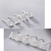 ピアス 片耳用 単品 スタッドピアス レディース 大人 アクセサリー プレゼント 英語 英字ロゴ アルファベット ラインストーン ビジュー 宝石風 天然石風 重ね付け おしゃれ お洒落 かわいい 可愛い 普段使い 女性 婦人 彼女 妻 嫁 恋人 友達 大人女子 ギフト 贈り物 誕生日 記念日 母の日 ホワイトデー