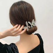 シニヨンメーカー おだんごメーカー ヘアワイヤー レディース 女性 ヘアアクセサリー 髪留め ファッション雑貨 蝶々 バタフライ ちょうちょ ブラック シルバーカラー かわいい キュート ガーリー