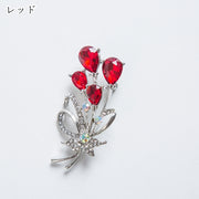 ブローチ レディース 女性 アクセサリー ファッション雑貨 小物 ラインストーン 花束 フラワー ラインストーン シルバーカラー ホワイト レッド 華やか かわいい キュート フォーマル フェミニン プレゼント ギフト
