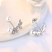 ピアス スタッドピアス アクセサリー レディース ラインストーン リーフ 銀色 キラキラ 可愛い おしゃれ ギフト 記念日 誕生日 プレゼント 贈り物 ファッション小物 女性用