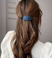 ヘアクリップ バナナクリップ レディース ヘアアクセサリー 髪留め 髪飾り まとめ髪 ヘアアレンジ シンプル 挟む 簡単 楕円形 きれいめ おしゃれ 女性用 婦人用 ロングヘア セミロング 普段使い デイリー